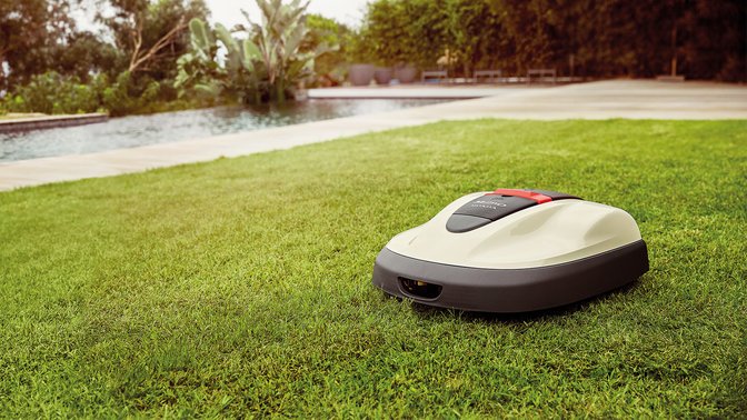découvrez le honda miimo hrm 520, un robot tondeuse connecté alliant performance et autonomie pour entretenir parfaitement votre pelouse en toute simplicité.