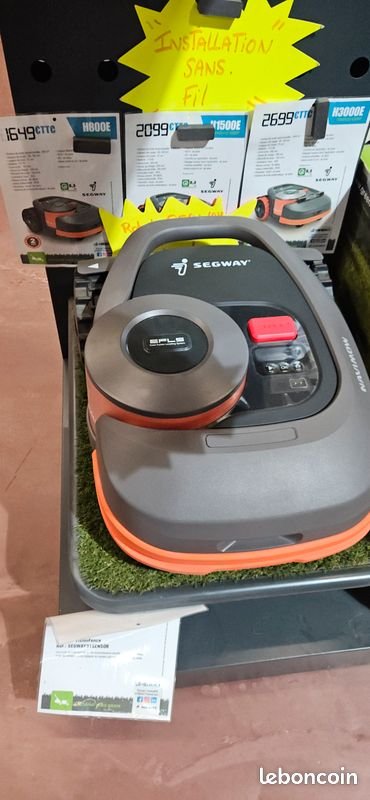 découvrez la navimow h1500e, la tondeuse robot sans fil innovante qui assure une coupe parfaite et autonome de votre pelouse. facile à utiliser, silencieuse et efficace, elle vous libère des corvées de tonte.