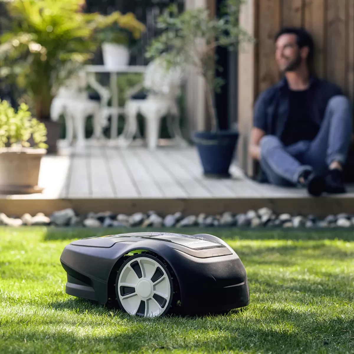 découvrez notre test complet du greenworks optimow 7 et évaluez son rapport qualité-prix pour un entretien de pelouse efficace et économique.