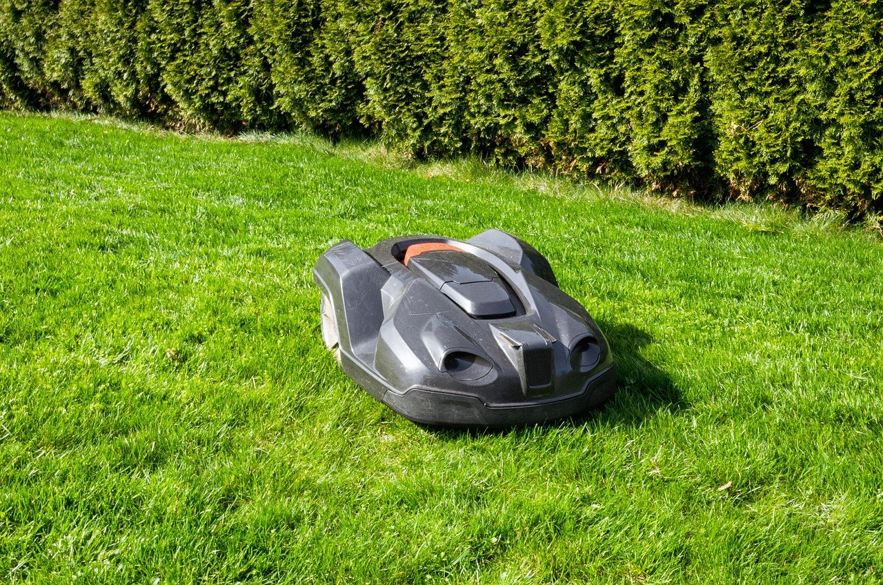 découvrez notre tondeuse à gazon robotisée, l'alliance parfaite de la technologie et de l'efficacité pour un jardin impeccable sans effort.